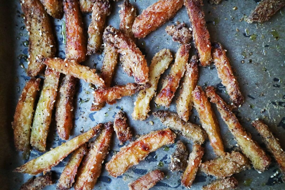  Crispy and delicious homemade chips. Picture: William Murray