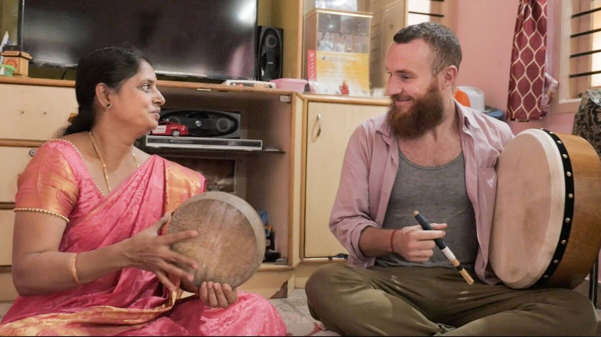 Ruairi Glasheen with Lata Ramachar, the only female performing kanjira artist in India. Ruairi Glasheen with Lata Ramachar, the only female performing kanjira artist in India.