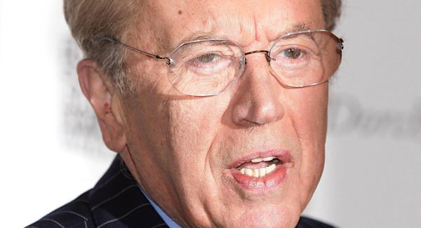 Veteran broadcaster Frost dies aged 74