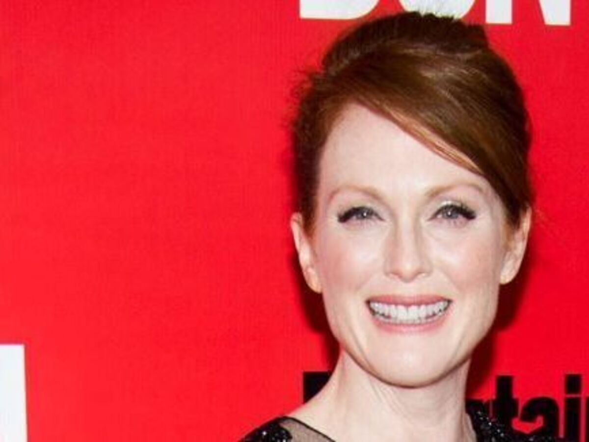 Julianne Moore to play Alma Coin in Hunger Games
