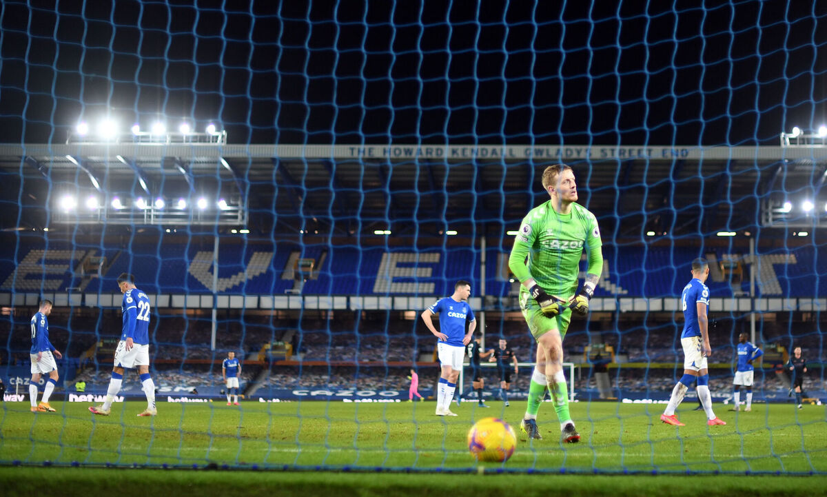 Everton goalkeeper Jordan Pickford appears dejected as City's winning run continues. Picture: Michael Regan