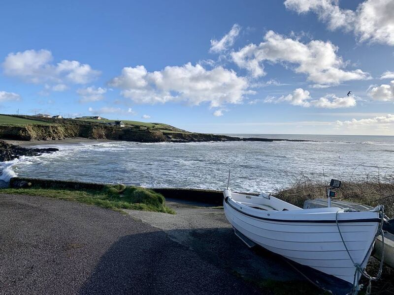 The cove and slip at  Ballinglanna, between Courtmacsherry and Clonakilty