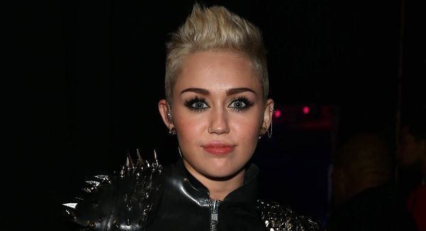 Miley and Hemsworth call it off
