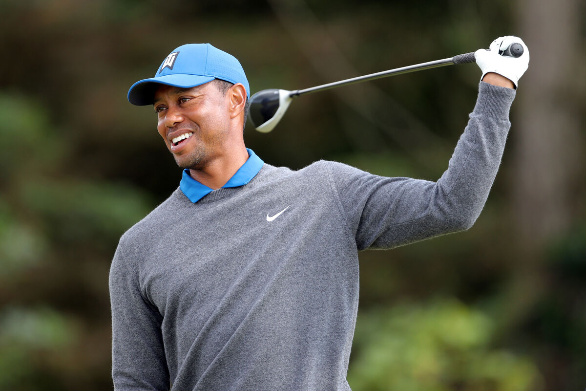 Tiger Woods is “awake, responsive and recovering in his hospital room” after surgery on “significant” right leg injuries following a car crash which could have cost him his life.