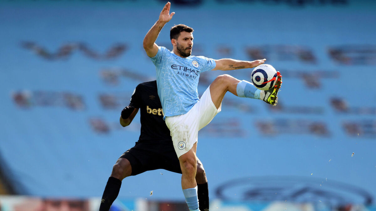 Manchester City Routs Obvious : How Man City S Bitter Feud With Uefa