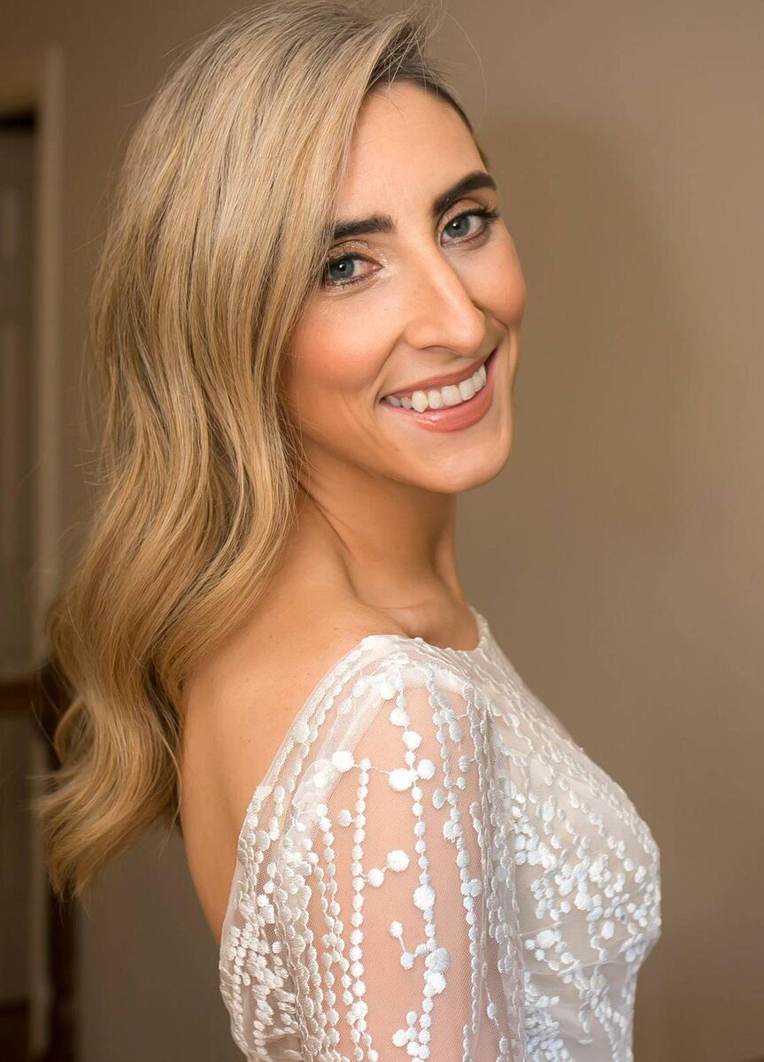 Linda Kelly's hair was by June Murtagh (@JuneBug) and her makeup by Maria Hanlon