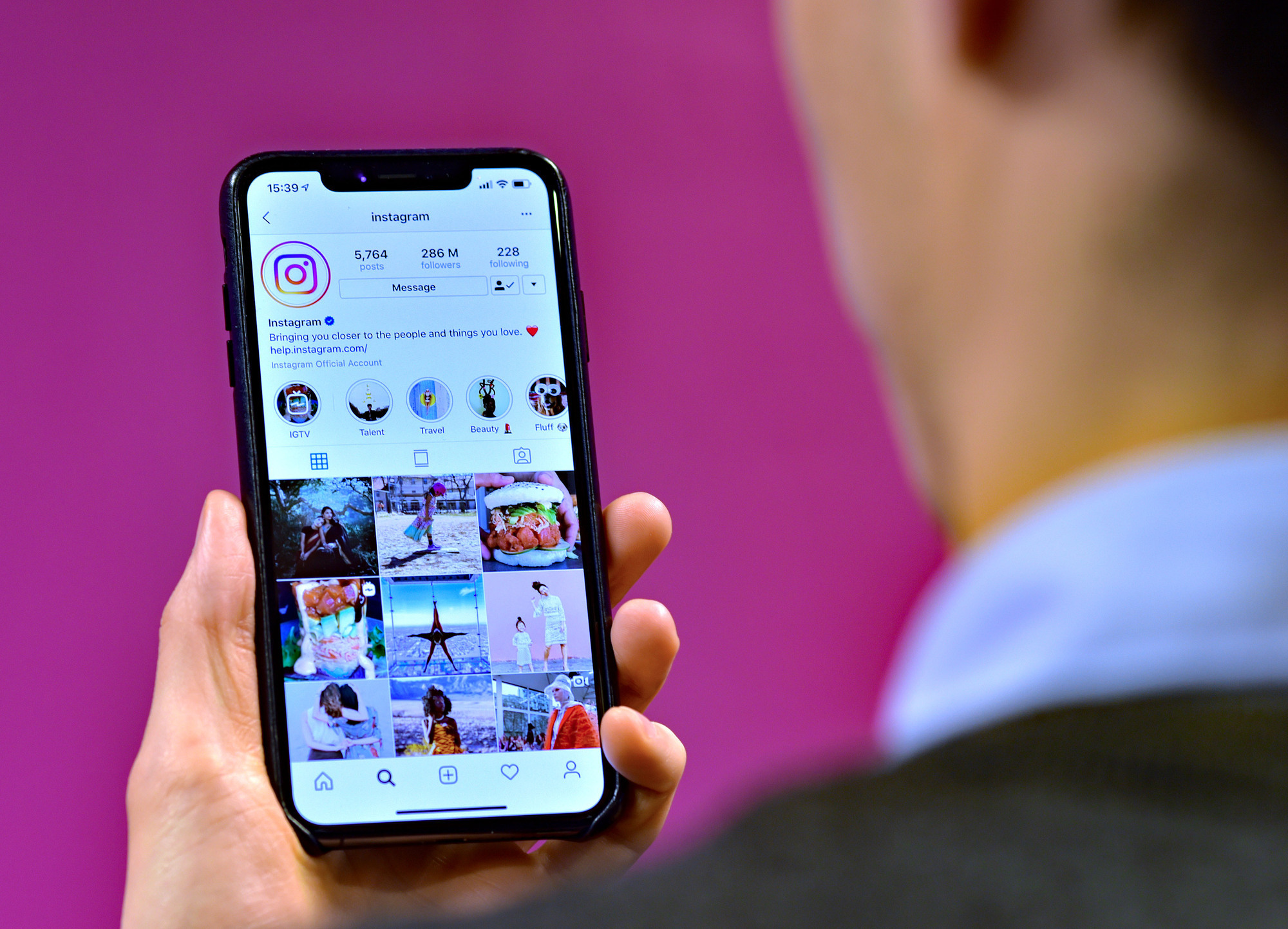 Instagram boosts safety features around teenage users