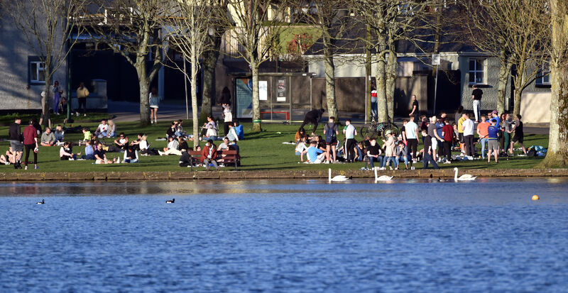 A crowd gathered at The Lough in Cork. Picture: Eddie O'Hare A crowd gathered at The Lough in Cork. Picture: Eddie O'Hare