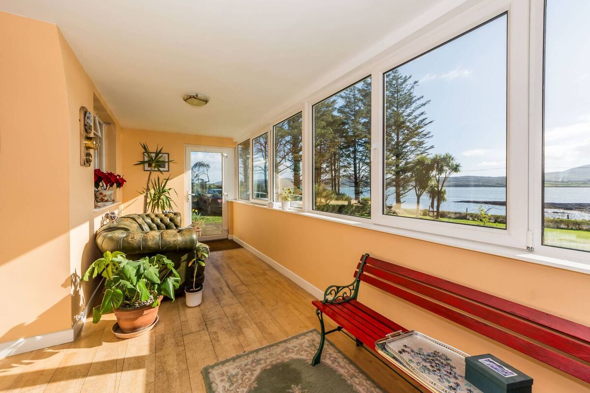 Sunroom with fabulous views Sunroom with fabulous views