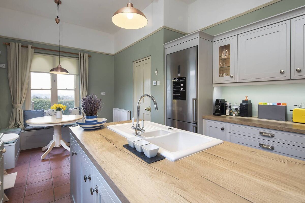 'Afternoon hue' kitchen