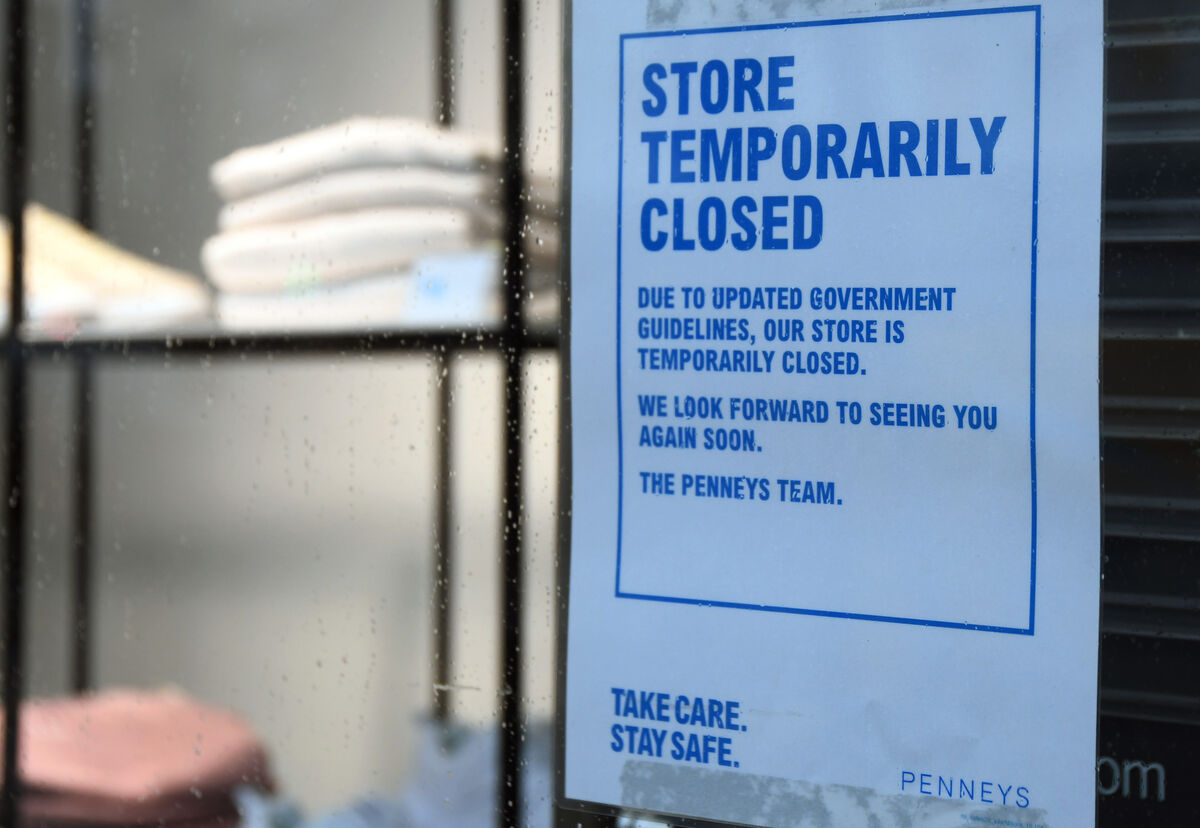 A notice about the store being temporarily closed due to Level 5 restrictions on a window at Penneys on St Patrick's Street, Cork. Picture Denis Minihane. A notice about the store being temporarily closed due to Level 5 restrictions on a window at Penneys on St Patrick's Street, Cork. Picture Denis Minihane.
