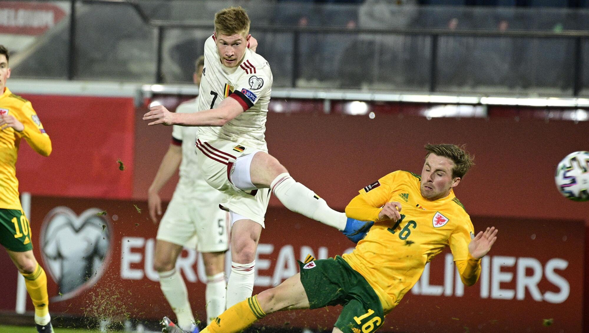 Where in the World Cup? Norway protest, brilliant De Bruyne, Dutch disaster, Hammer hat-trick, France fail to convince