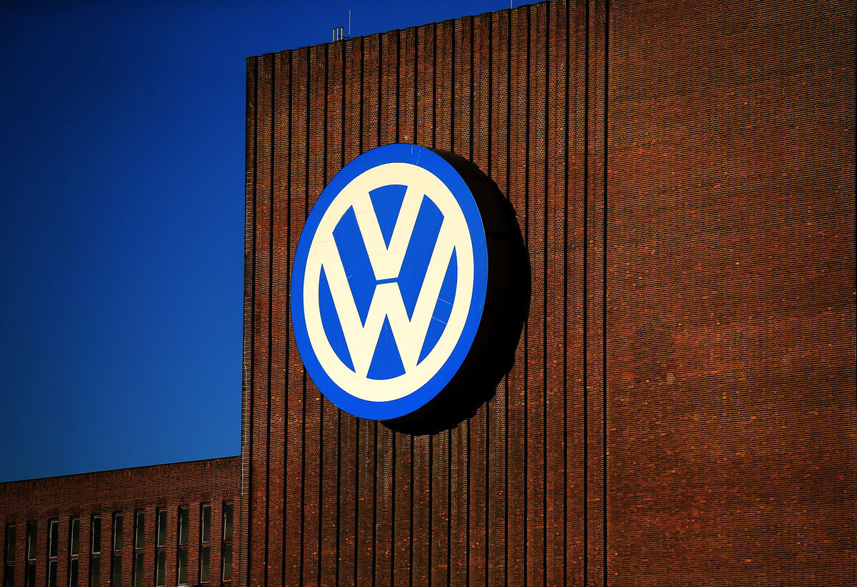 VW vowed to tighten internal marketing controls but stopped short of removing executives and severing ties with agencies. VW vowed to tighten internal marketing controls but stopped short of removing executives and severing ties with agencies.