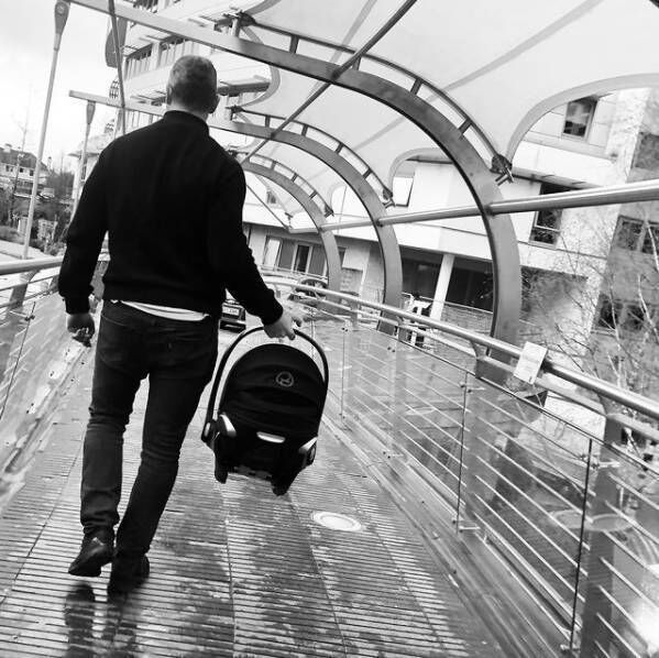 Conor Kirwan carries baby Indie out of Cork University Maternity Hospital. Picture: Sinead Kennedy Conor Kirwan carries baby Indie out of Cork University Maternity Hospital. Picture: Sinead Kennedy