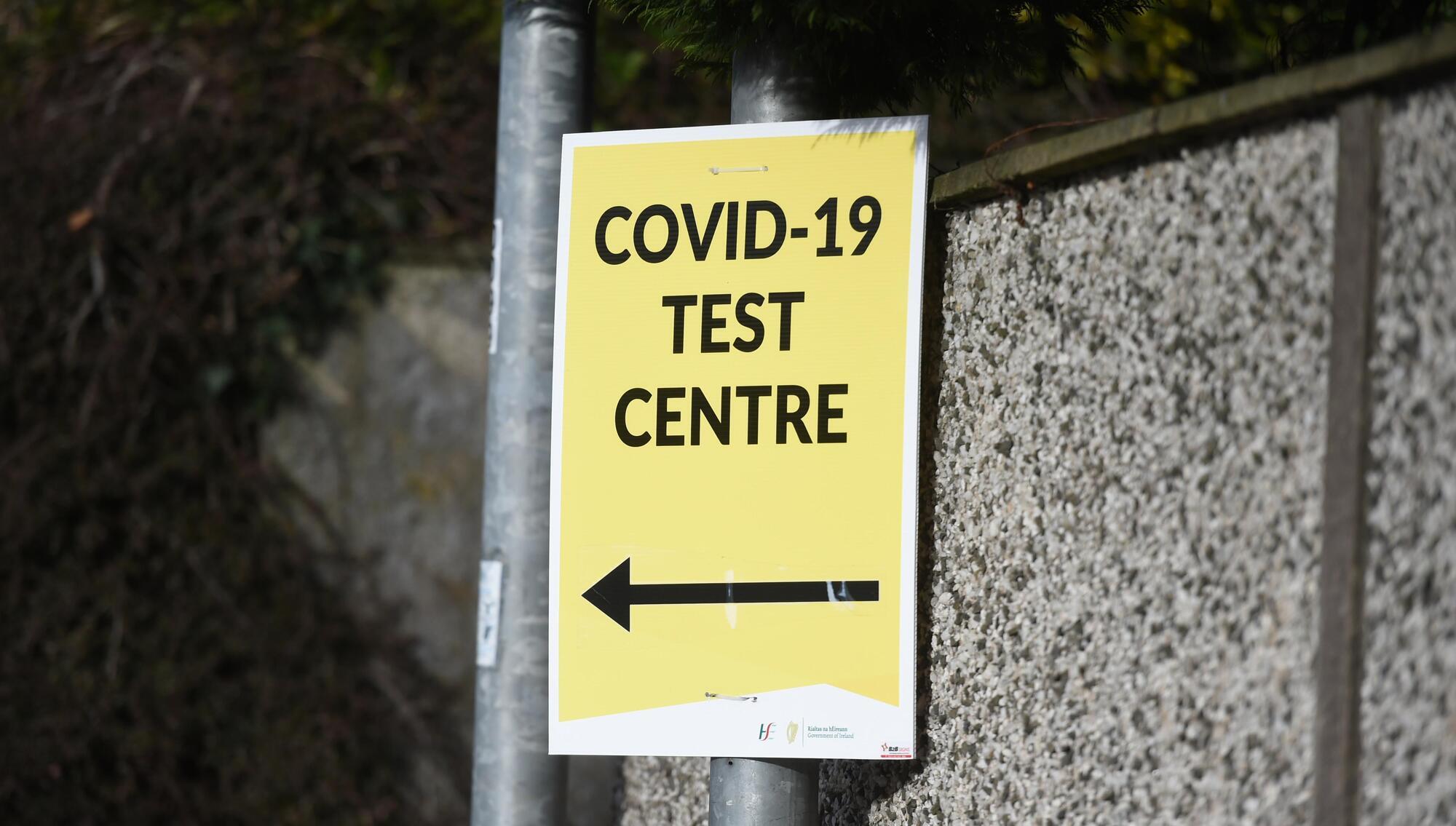 Numbers presenting with Covid symptoms up 50% as ESRI note 'clear slippage' in public behaviour