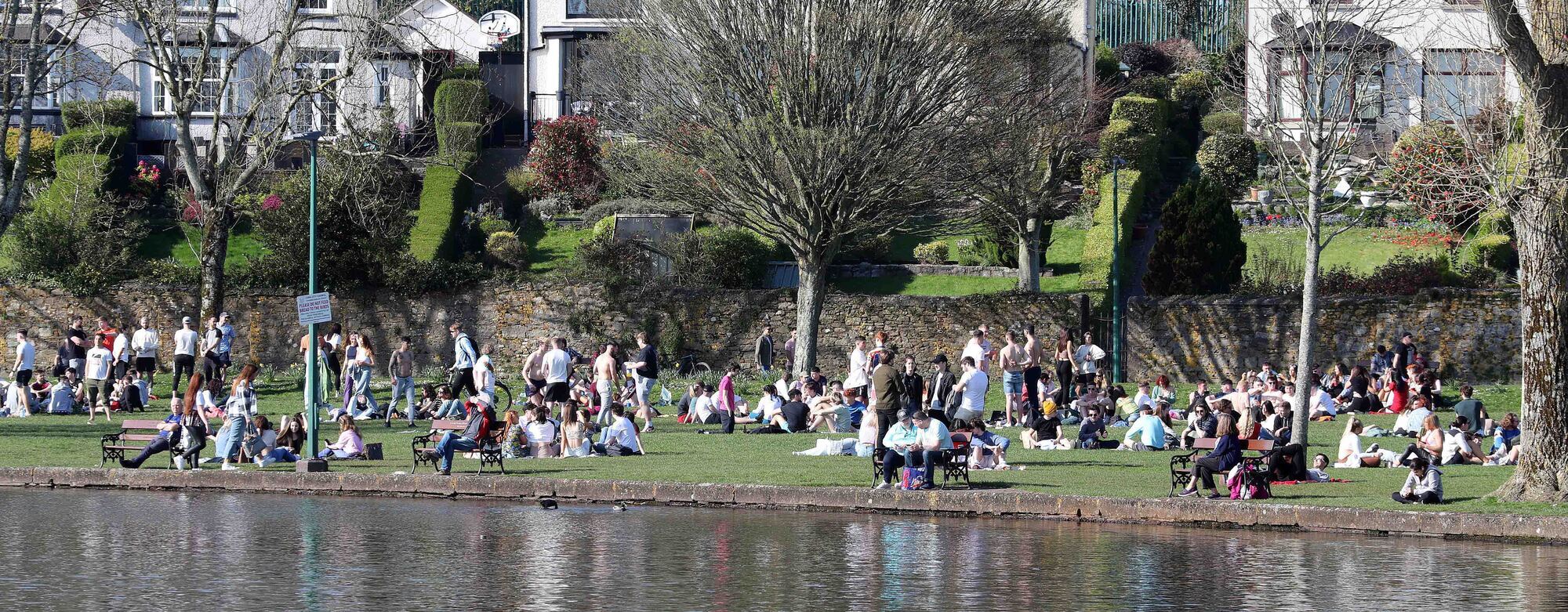 Large gatherings reported at several Cork public amenities 