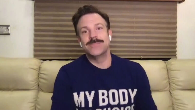 Jason Sudeikis makes feminist statement with Gucci jumper at SAG Awards Jason Sudeikis makes feminist statement with Gucci jumper at SAG Awards
