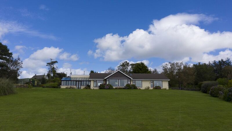 Located at Cappagh 2km from Kinsale, it’s a four-bed 1970s built single-storey property with over 2,000 sq ft of living space. 