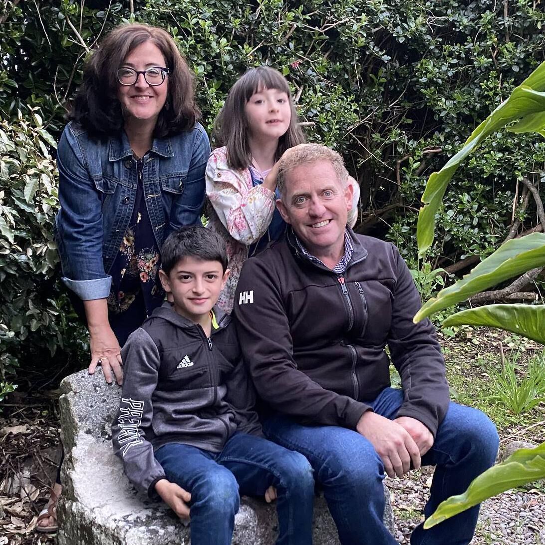 Bailte: Christy MacGearailt agus a chlann