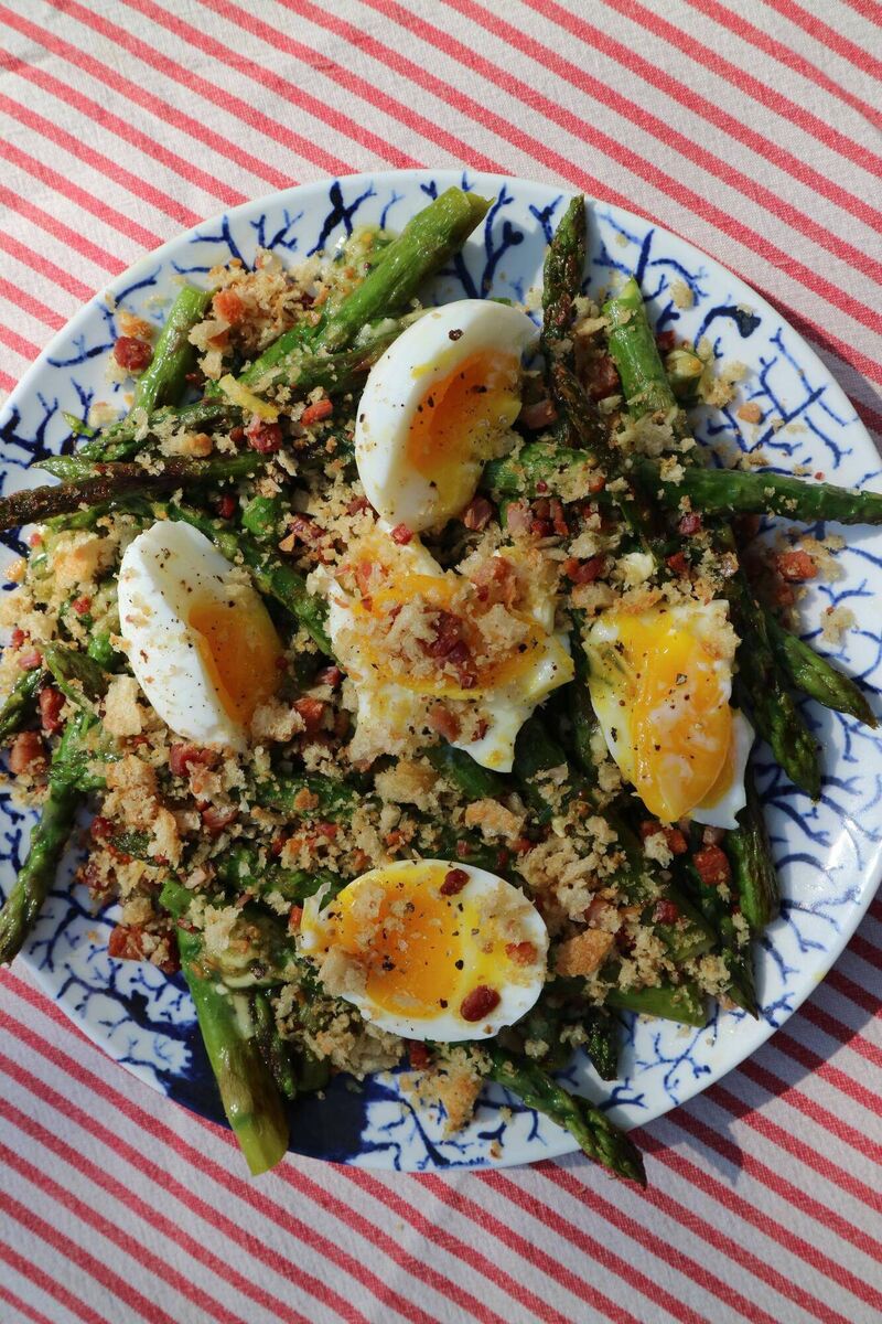 Grilled asparagus with horseradish dressing and jammy eggs: "Try get some fresh horseradish, which will give you an earthier kick than creamed horseradish from a jar"