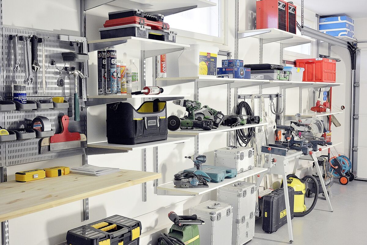 This wall in a standard garage is an example of immaculate organisation.