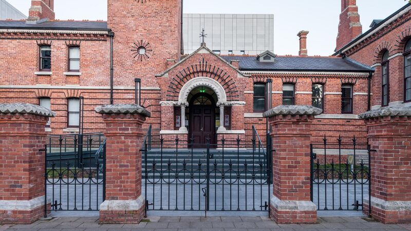 Musician caught with scissors on Cork street says they belonged to girlfriend