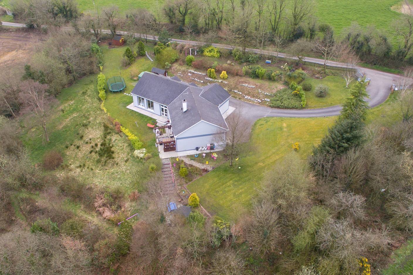 Narnia at the bottom of the garden? Check out this €380,000 Valley View House in Rathcormac
