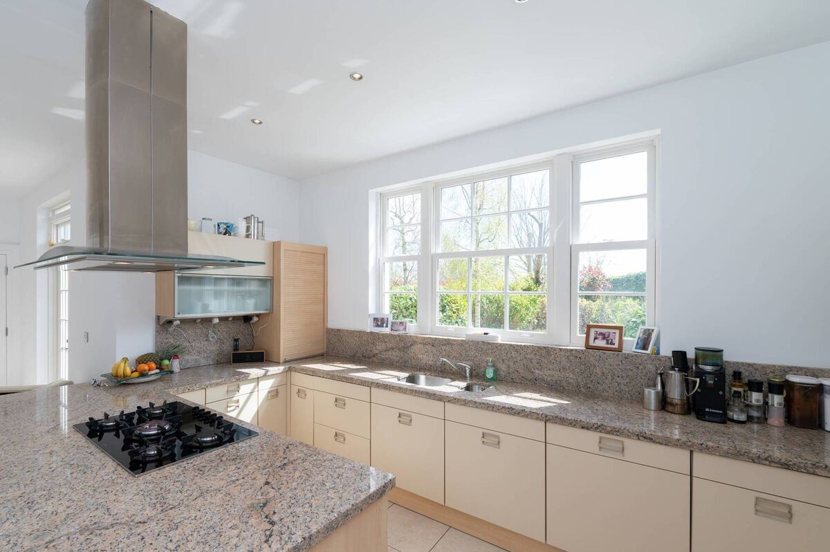 Siematic kitchen at No 13 is by David Kiely/DK Kitchens