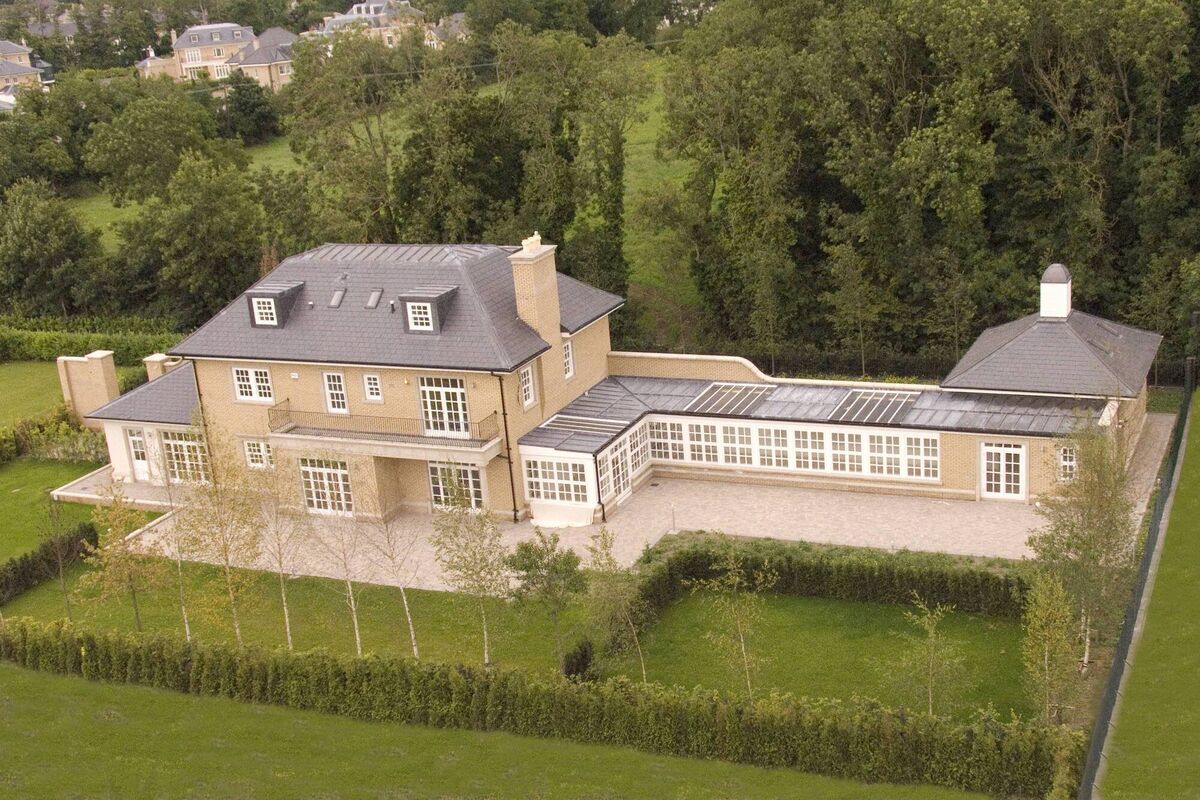 Rear view of an Abington Malahide home c 2007 - Tiger Times