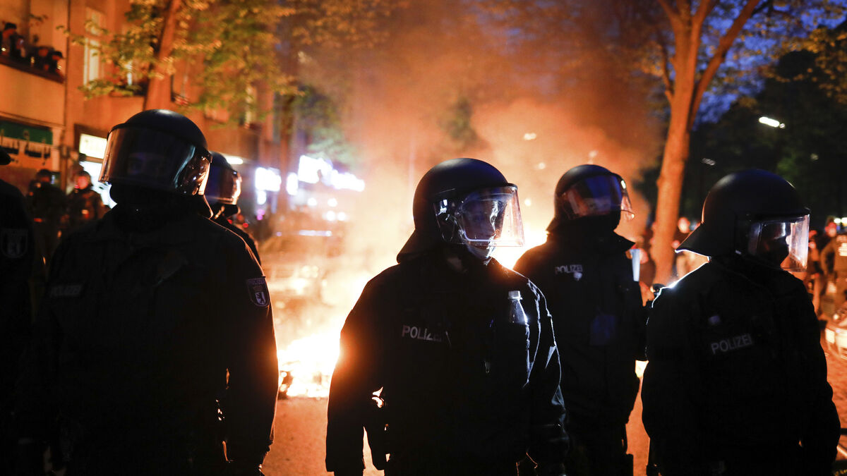 250 arrests after police officers injured during Berlin May Day riots - Vimarsana News