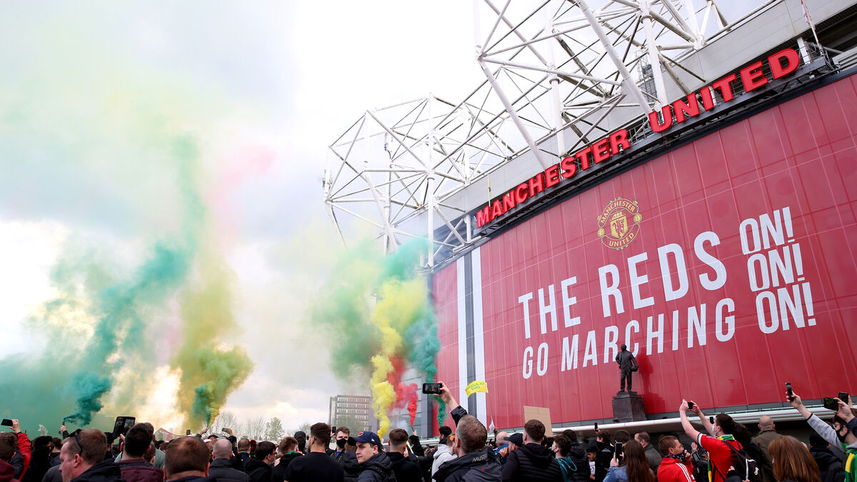 Timeline of events as Old Trafford protests cause Man Utd-Liverpool postponement
