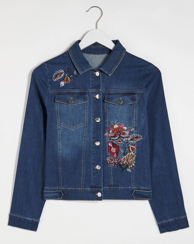 How to bring noughties fashion into the 