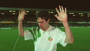 <p>Alan McLoughlin celebrates after the 1993 win over Northern Ireland. Picture: INPHO / Billy Stickland</p>