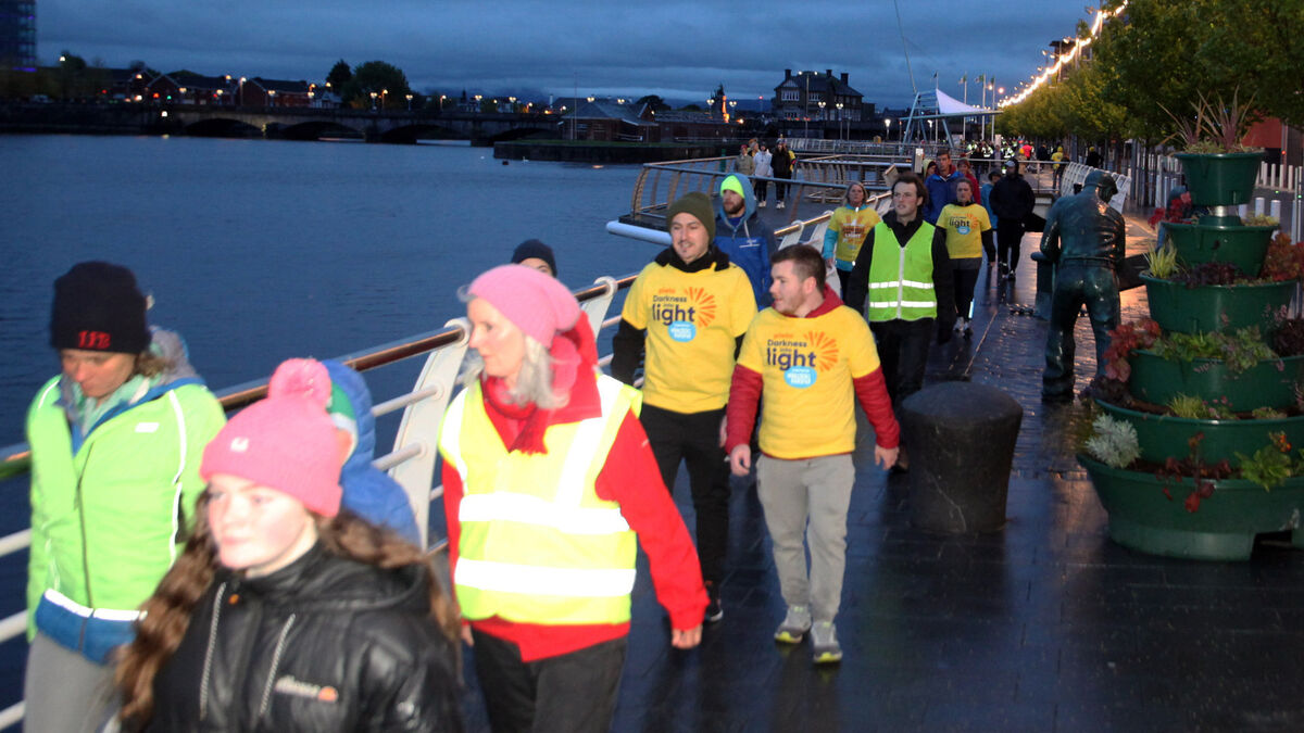 Thousands brave wind and rain for Darkness into Light as over €6m raised - Vimarsana News