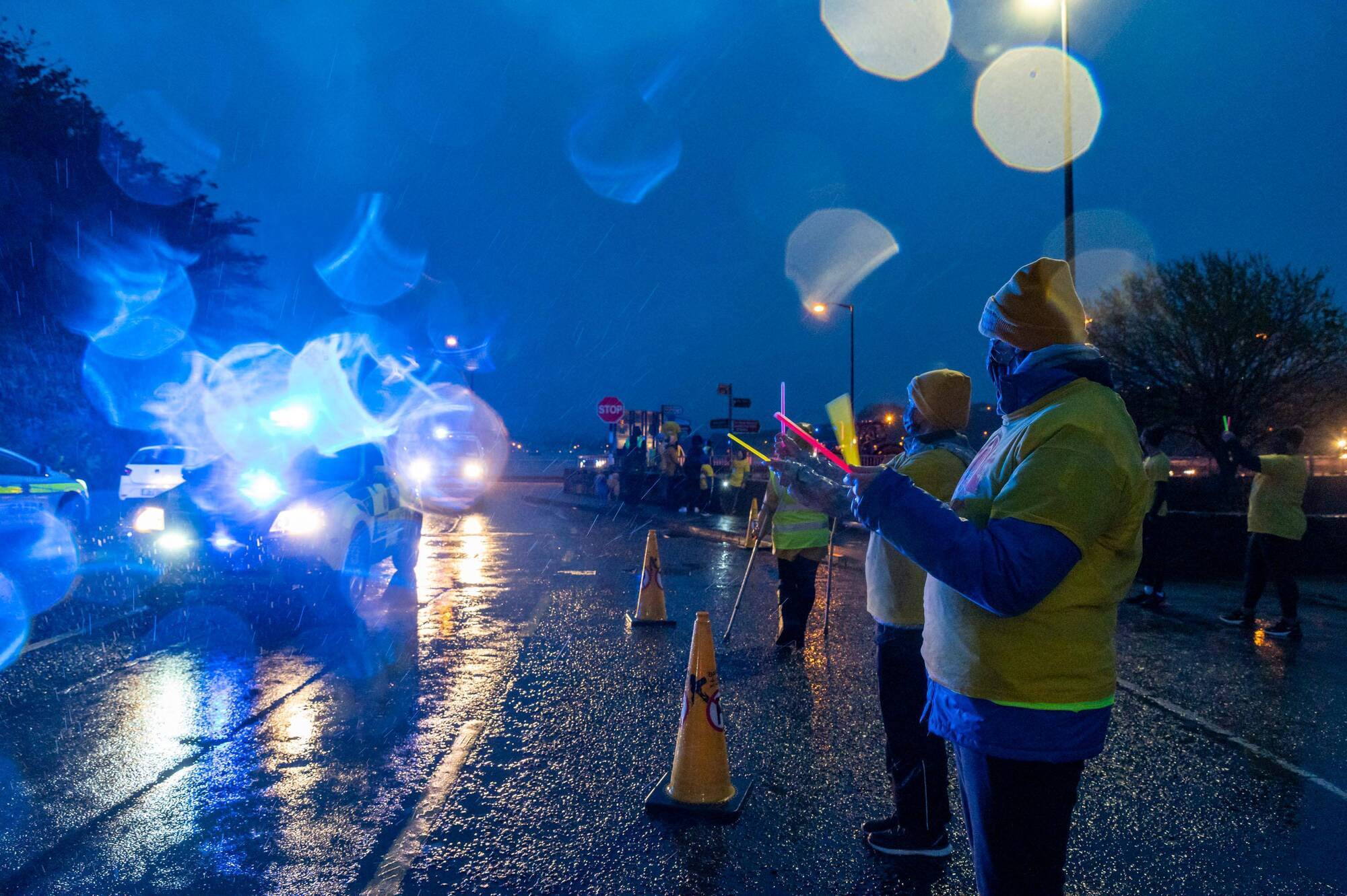 Watch: Blue and Amber parade in Kinsale to mark Darkness into Light