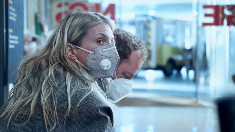 Film Reviews: Oxygen delves deep into our fear of being buried alive