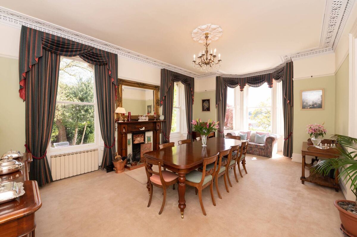 Period grandeur in the double aspect dining room Period grandeur in the double aspect dining room