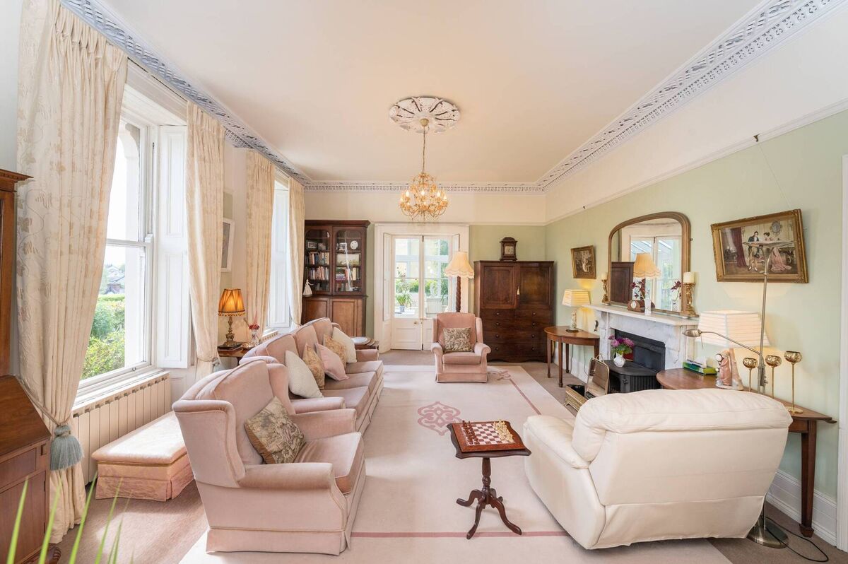 Drawing room, looking towards the conservatory Drawing room, looking towards the conservatory
