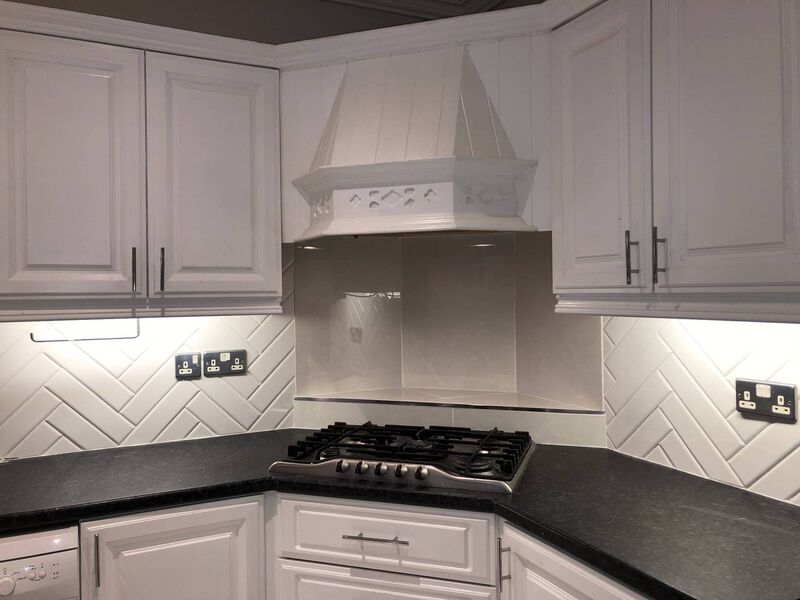 Shauna started transforming her kitchen last November.