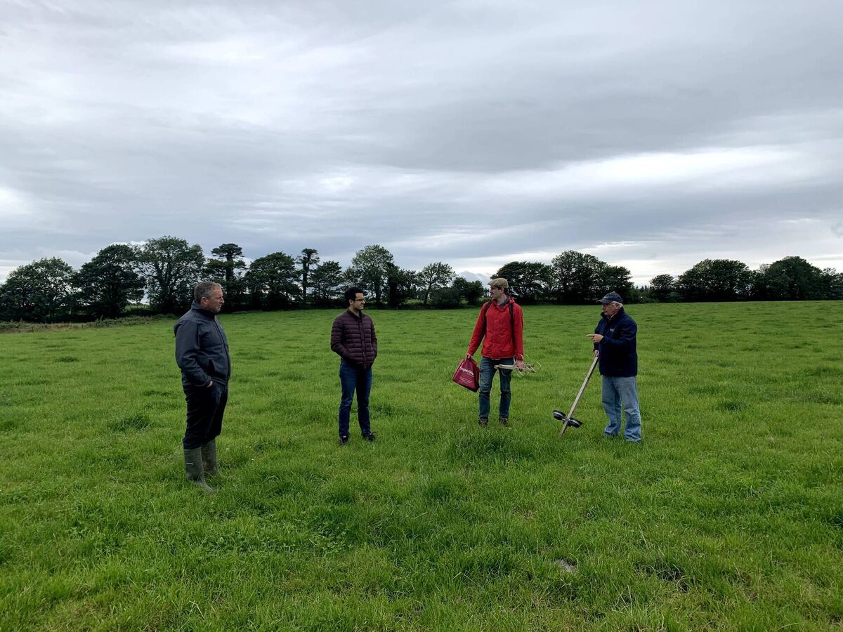 Enda Buckley, Carbery Luis Alejandro Vergara, UCD (Life Cycle Assessment) Cian White (Ecologist, TCD) John McNamara (Teagasc). Enda Buckley, Carbery Luis Alejandro Vergara, UCD (Life Cycle Assessment) Cian White (Ecologist, TCD) John McNamara (Teagasc).