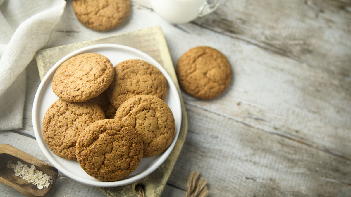 Ginger nutmeg melting moment biscuits