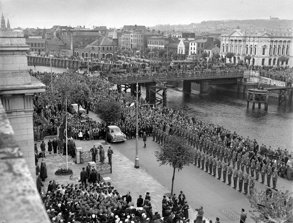 Crowds gather at Cork City Hall for An Tostal ceremonies in May 1955.