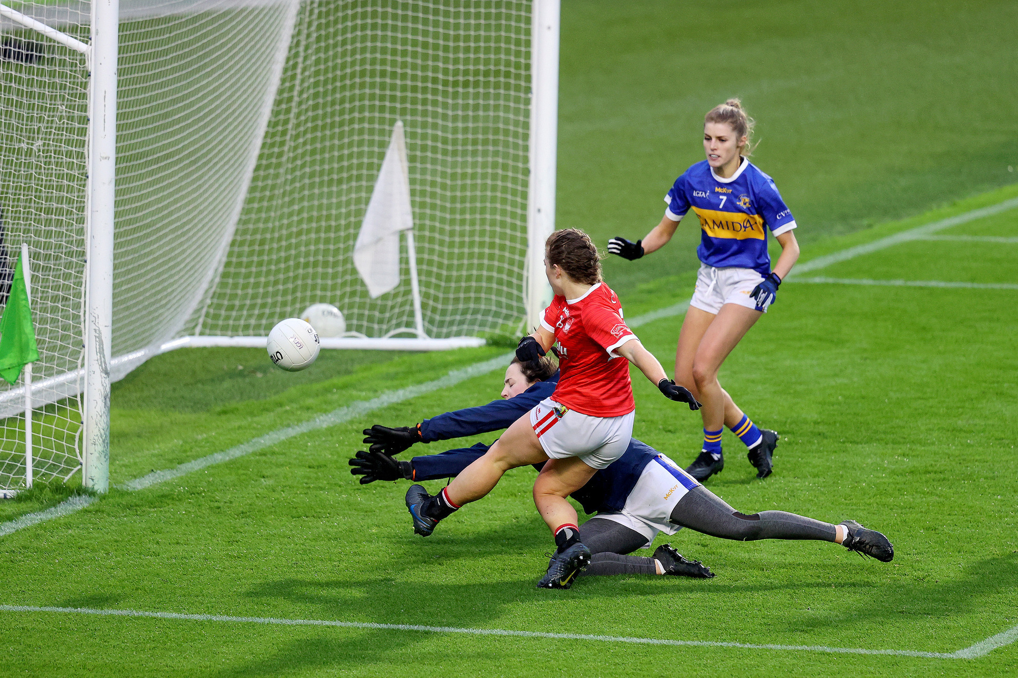 'Phenomenally fit' Cork open campaign with big win over Tipp