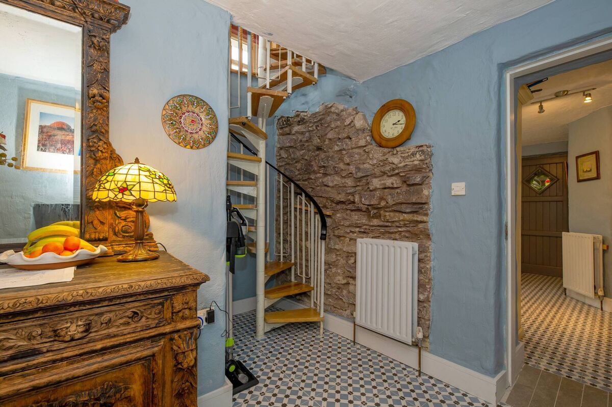 Spiral staircase to conservatory