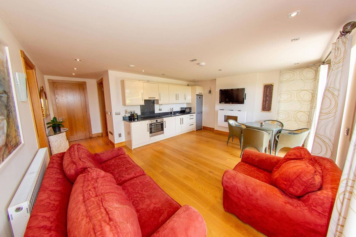 Self-contained guest suite