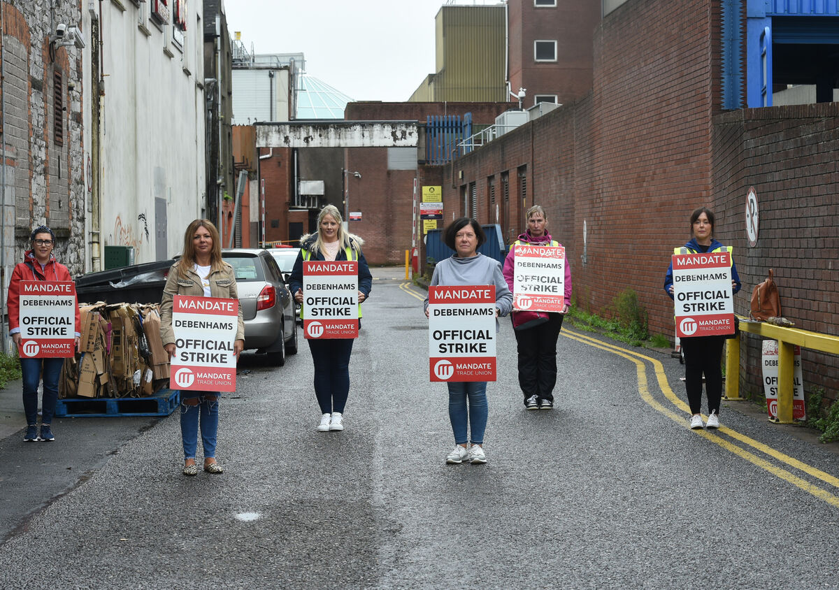 Former Debenhams workers (left to right) Louise O'Donovan, Madeline Whelan, Sinead Casey, Valerie Conlon, Ellen Manning and Susan O'Mahony on the picket of the goods entrance on Parnell Place, Cork City, last September. Photo: Larry Cummins