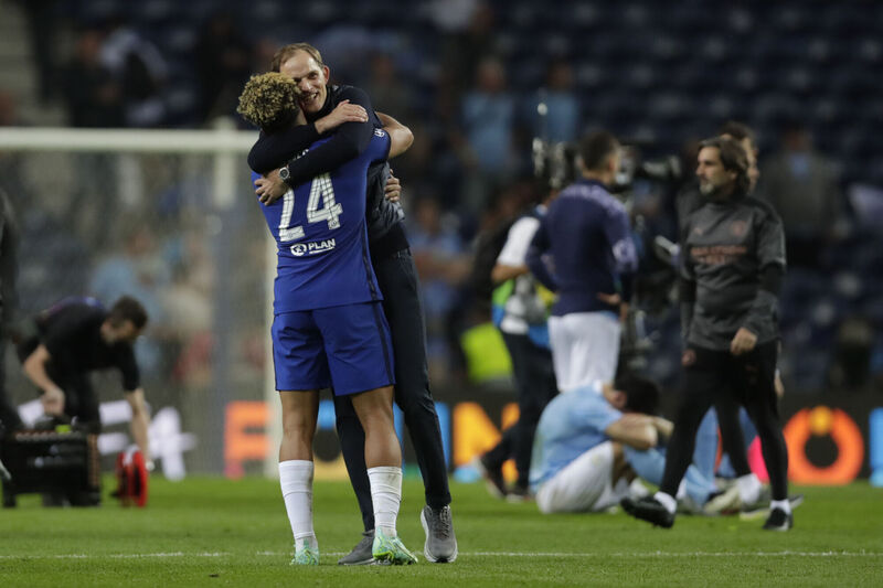 Chelsea's head coach Thomas Tuchel celebrates with Chelsea's Reece James. Picture: AP Photo/Manu Fernandez, Pool