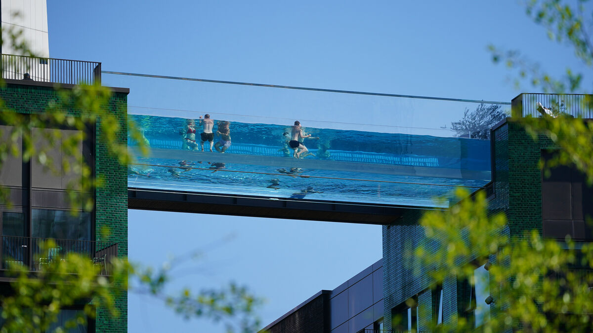 Irish Designed Sky Pool In London Is Only The Latest Incredible Swimming Spot