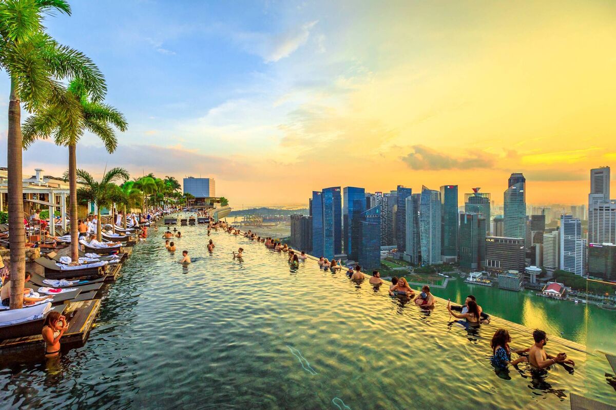 Infinity Pool at sunset in Singapore Infinity Pool at sunset in Singapore