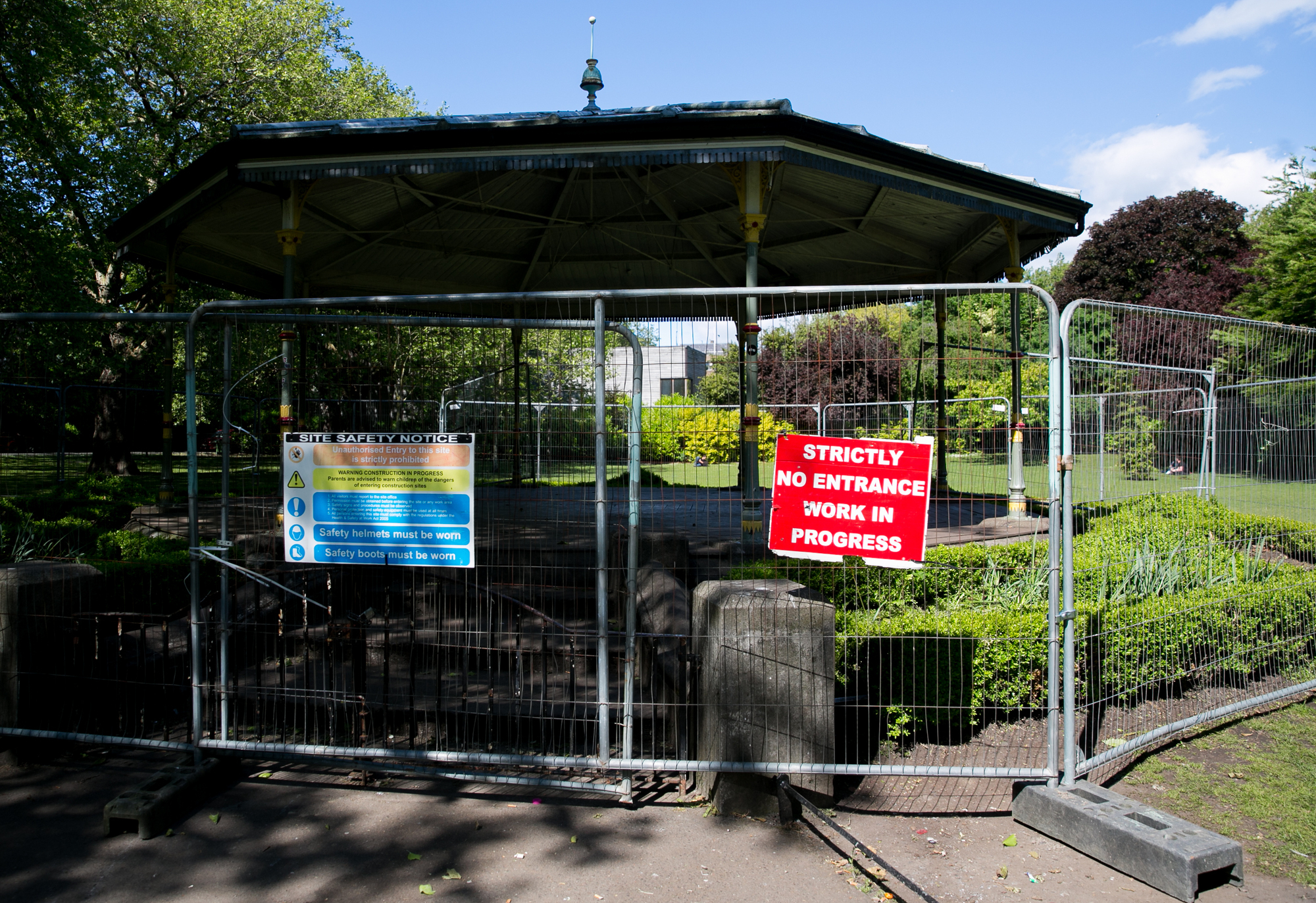 Minister condemns 'vandalism' of St Stephen's Green bandstand
